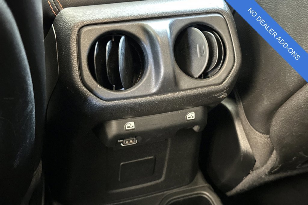 Used 2022 Jeep Gladiator Mojave w/ LED Lighting Group AWD/4WD image 14