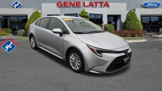 Used 2023 Toyota Corolla LE w/ LE Convenience Package