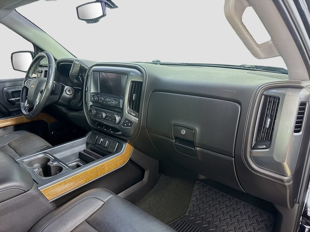 Used 2016 Chevrolet Silverado 1500 LTZ AWD/4WD image 35