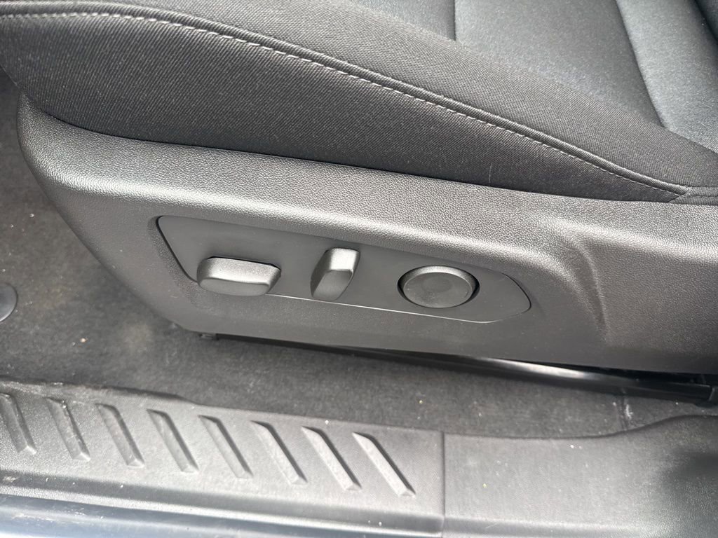 New 2026 Chevrolet Colorado W/T w/ WT Custom Package image 23