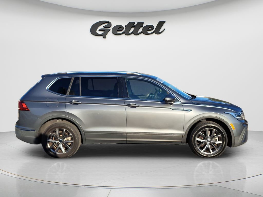 Used 2022 Volkswagen Tiguan SE image 4