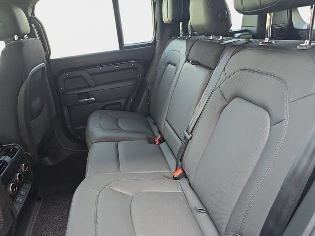 New 2026 Land Rover Defender 110 V8 AWD/4WD image 10