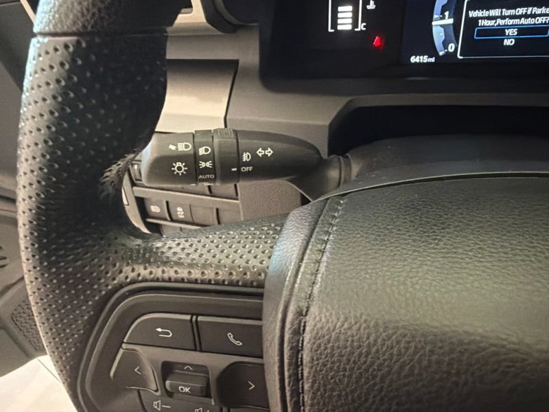 Certified 2025 Toyota Tacoma SR5 AWD/4WD image 21