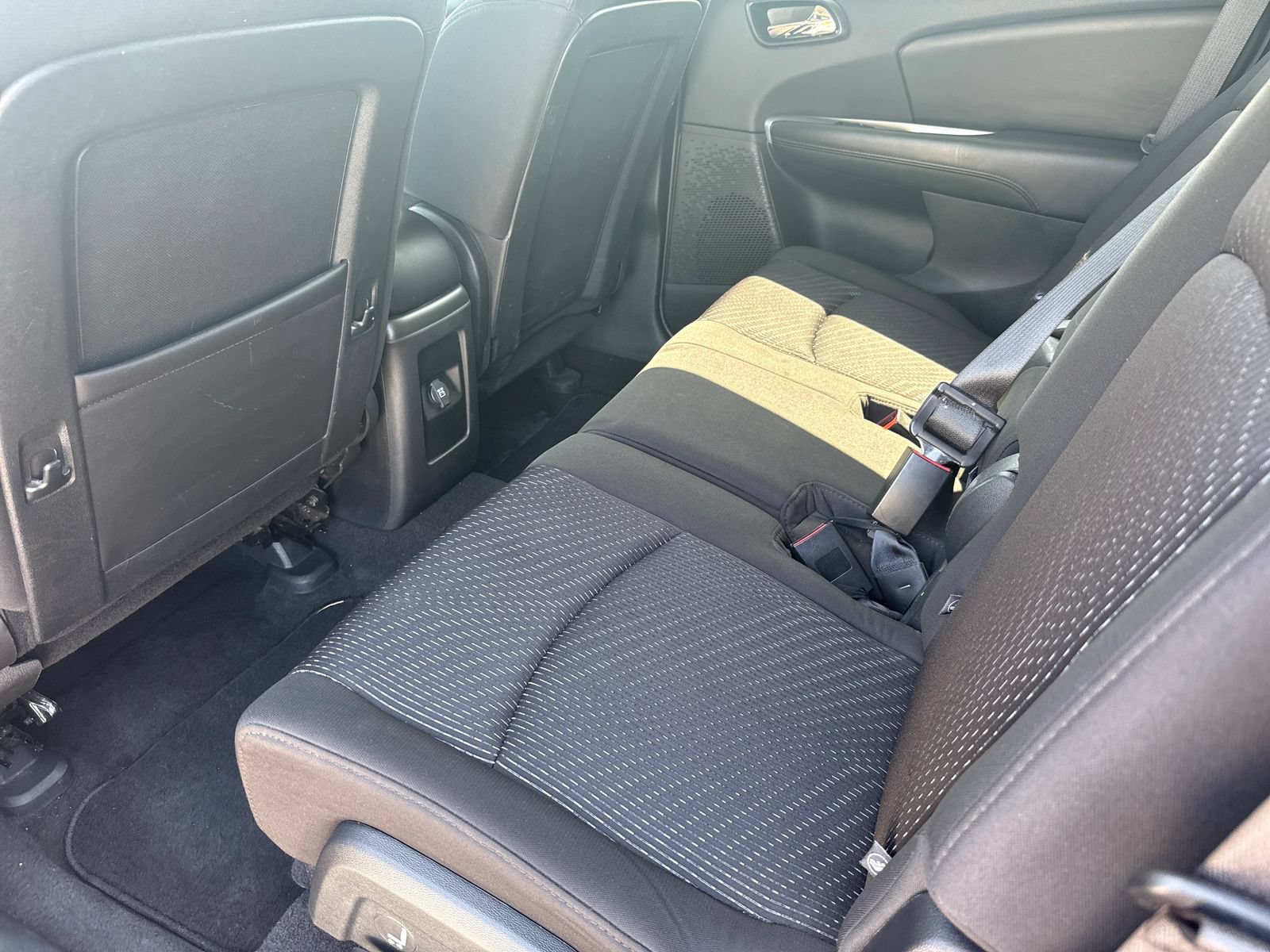 Used 2016 Dodge Journey SXT w/ Comfort/Convenience Group AWD/4WD image 25