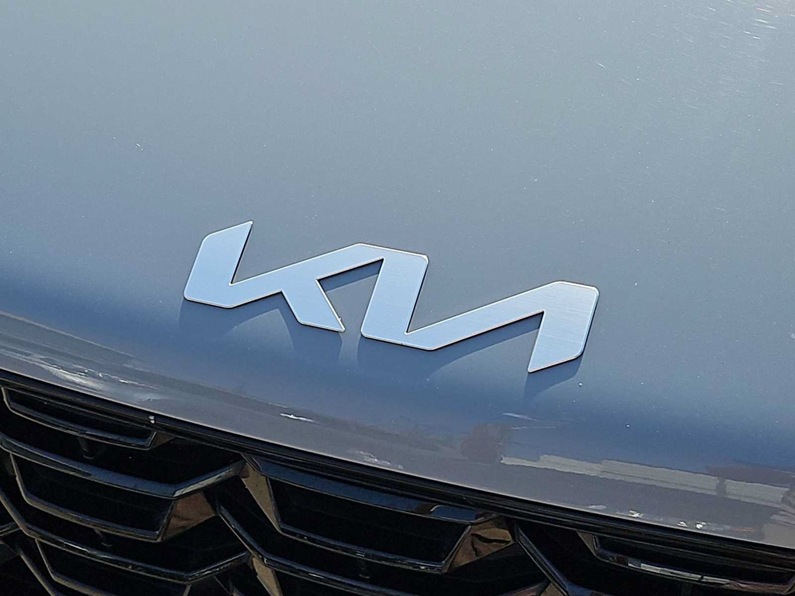 Certified 2025 Kia Sorento S FWD image 12