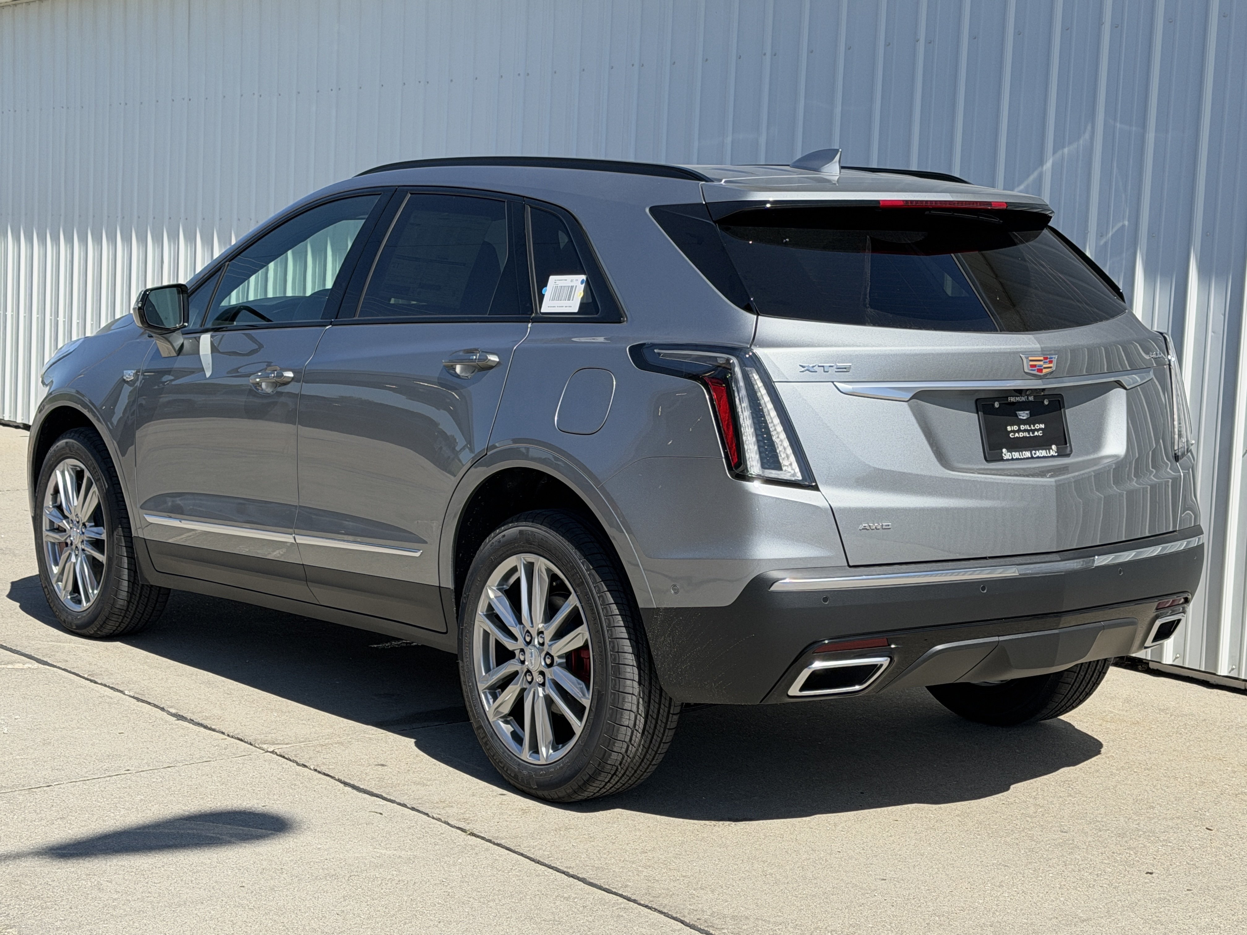 New 2026 Cadillac XT5 Sportv w/ LPO, Floor Liner Package AWD/4WD image 7