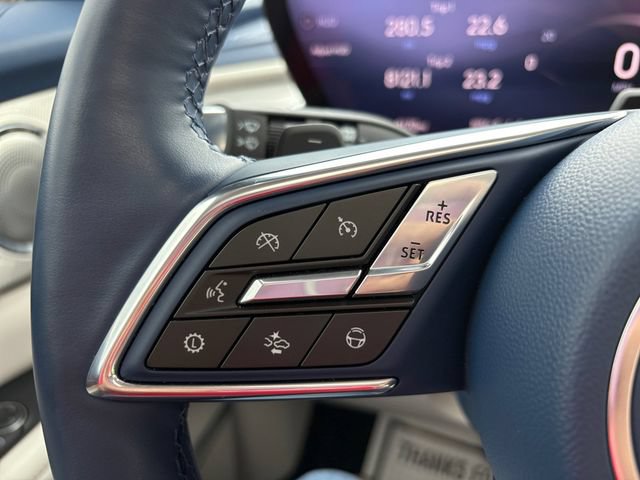 Used 2025 Buick Enclave Avenir w/ Super Cruise Package FWD image 19