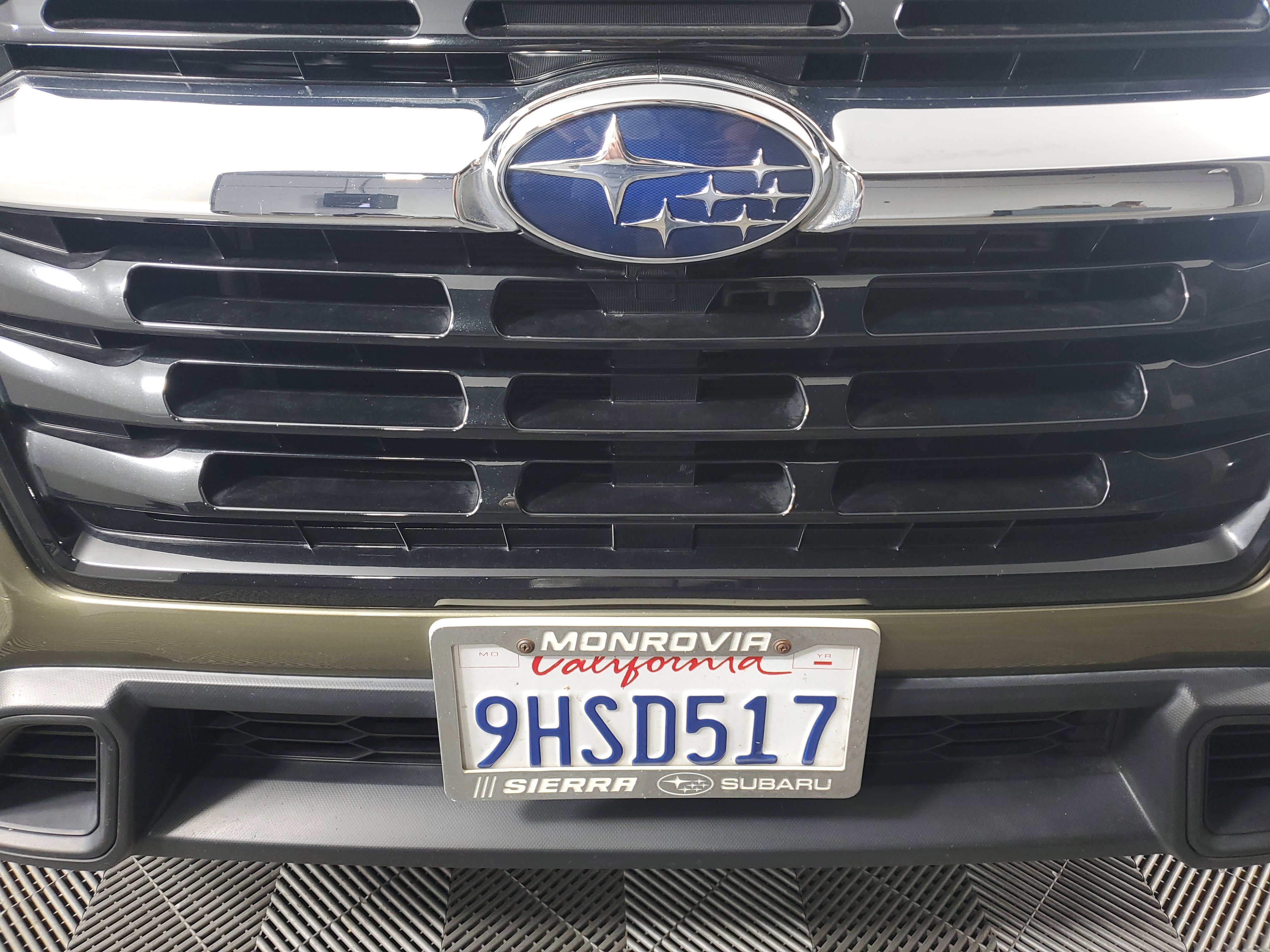 Used 2023 Subaru Ascent Premium image 10