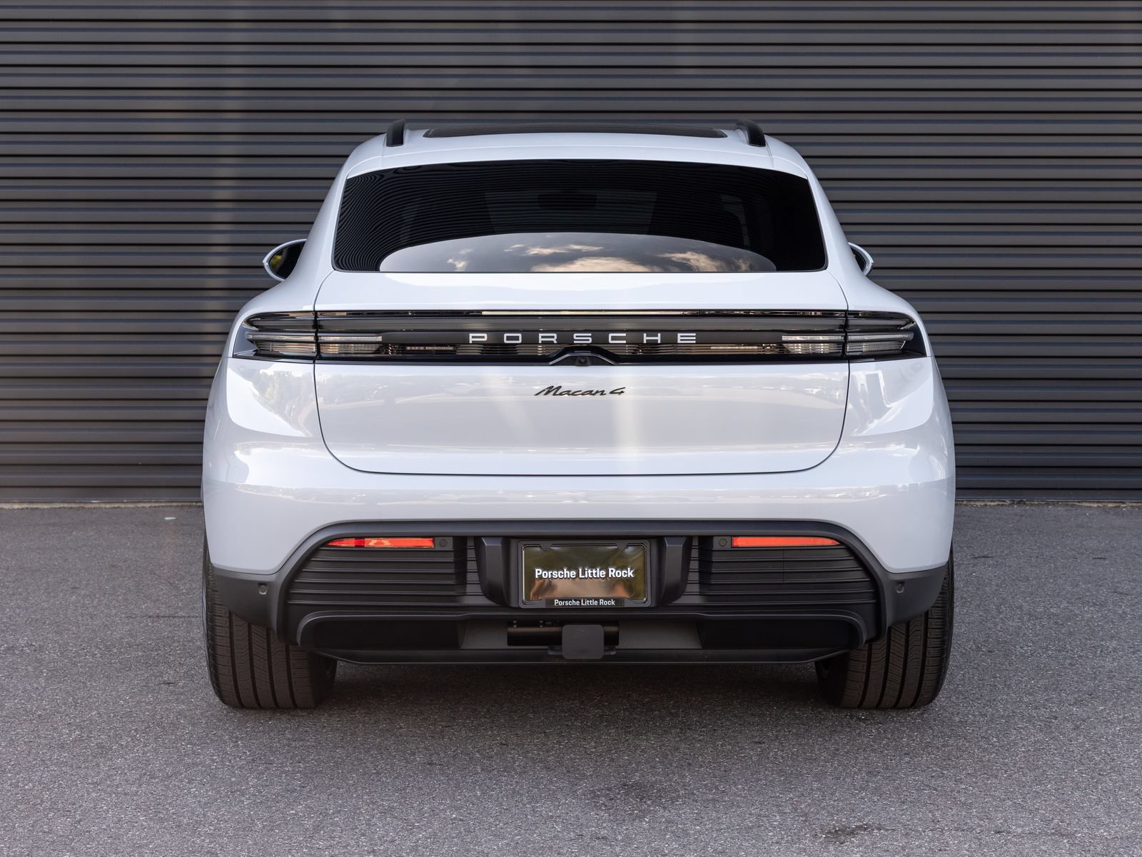 Certified 2026 Porsche Macan 4 Electric AWD/4WD image 6