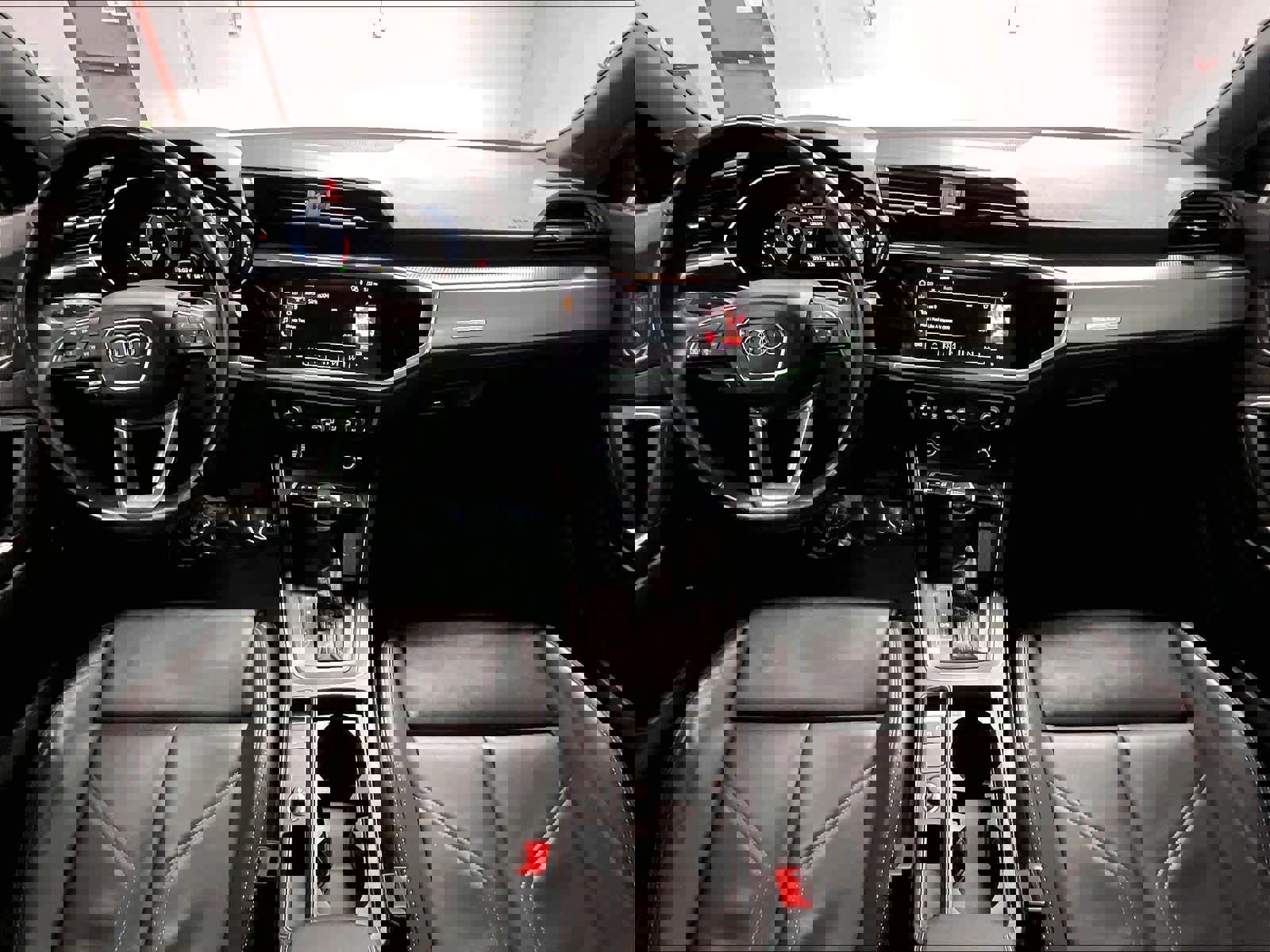 Certified 2023 Audi Q3 2.0T Premium w/ Black Optic Sport Package image 16