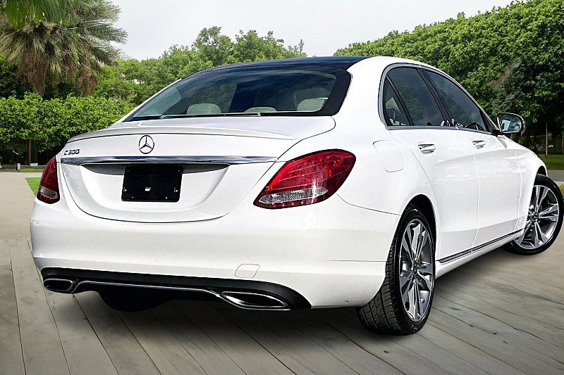 Used 2018 Mercedes-Benz C 300 Sedan w/ Premium Package image 2
