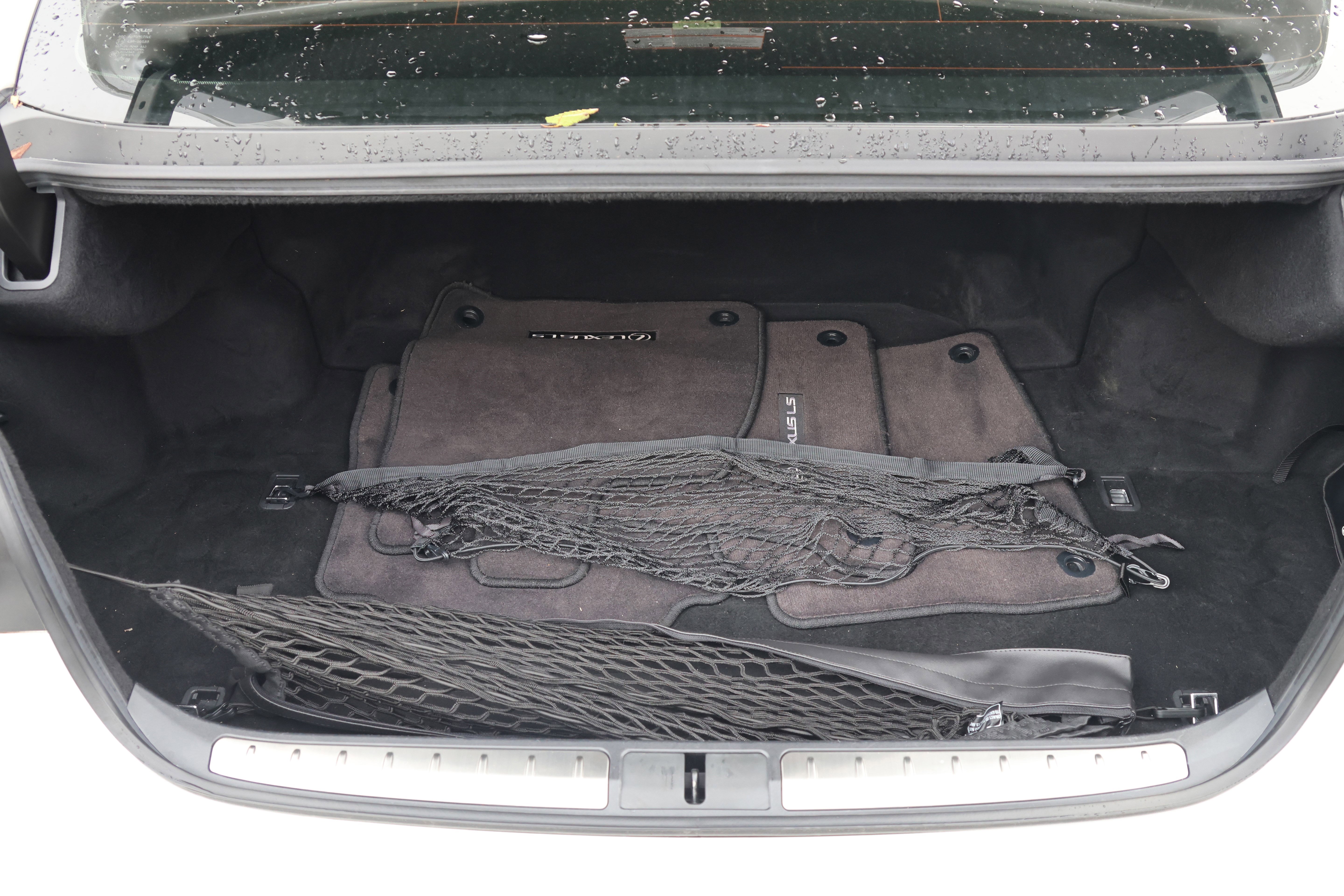 Used 2021 Lexus LS 500h image 36