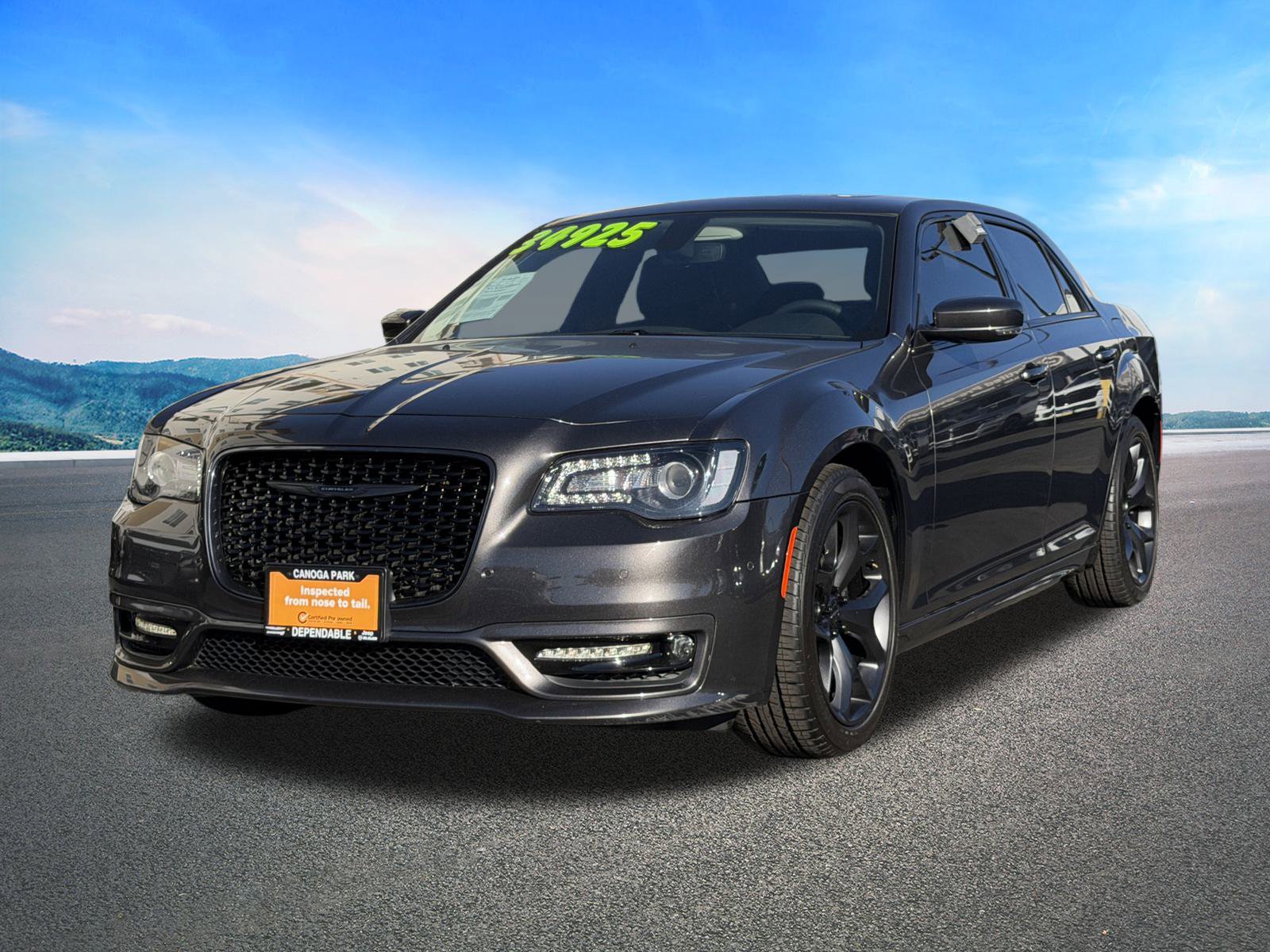 Certified 2023 Chrysler 300 Touring L w/ Popular Equipment Group image 4