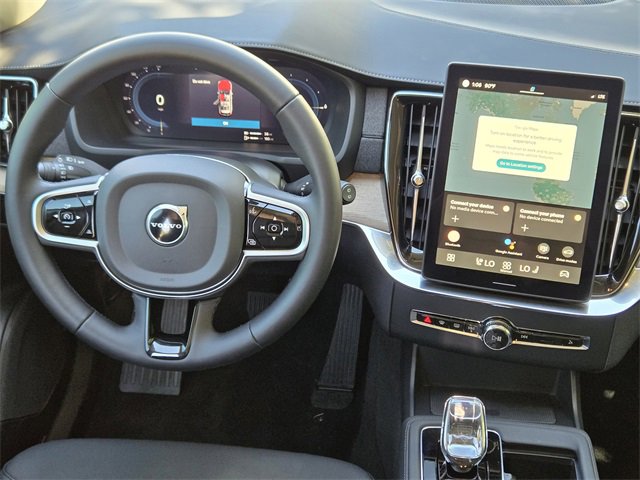 Certified 2025 Volvo XC90 T8 Plus w/ Protection Package Premier image 37