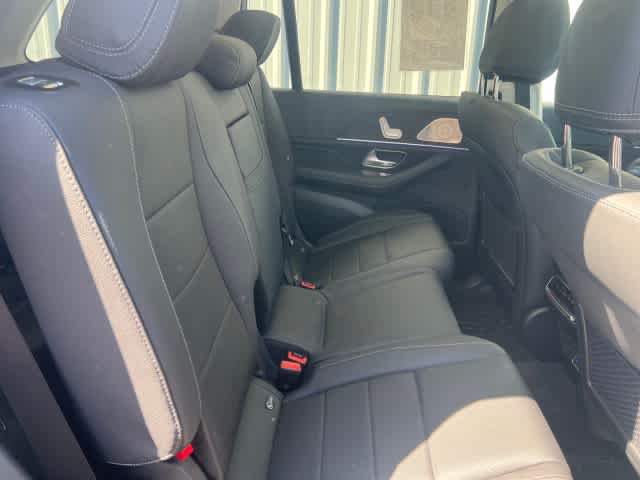 Used 2026 Mercedes-Benz GLS 450 4MATIC image 23