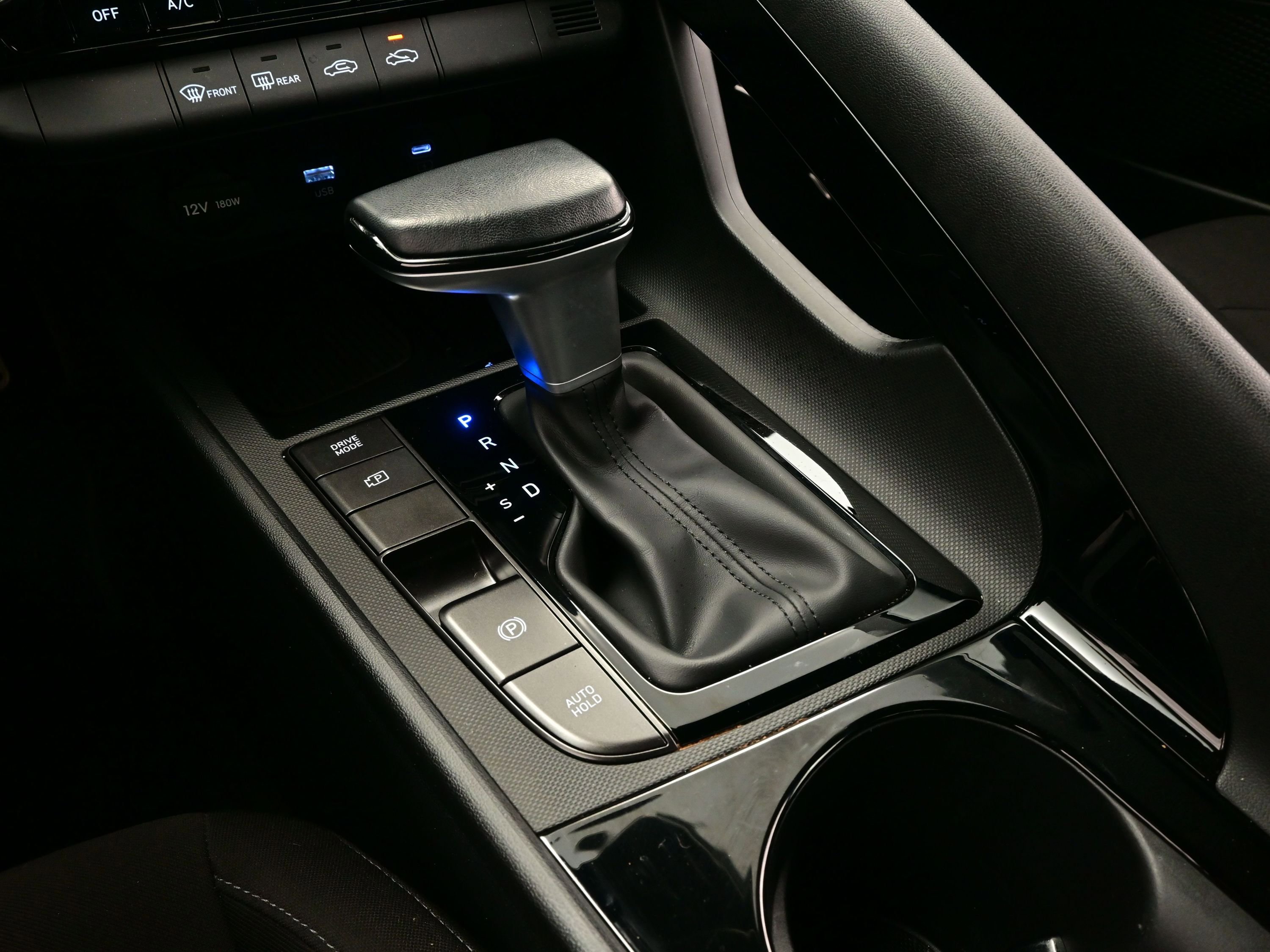 Certified 2025 Hyundai Elantra SEL image 21