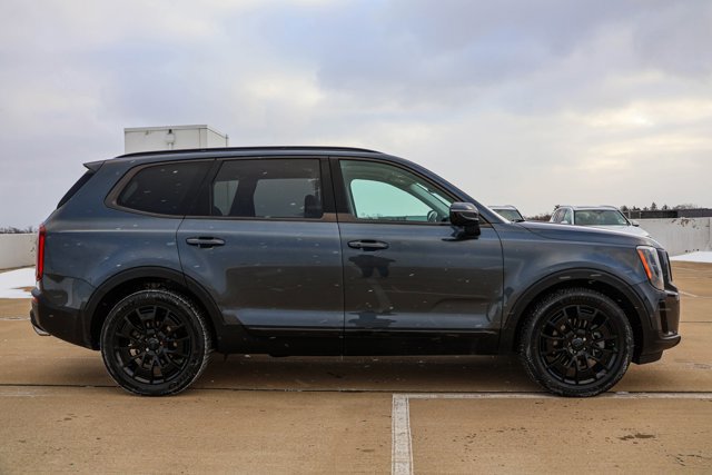 Used 2021 Kia Telluride SX w/ SX Prestige Package image 4