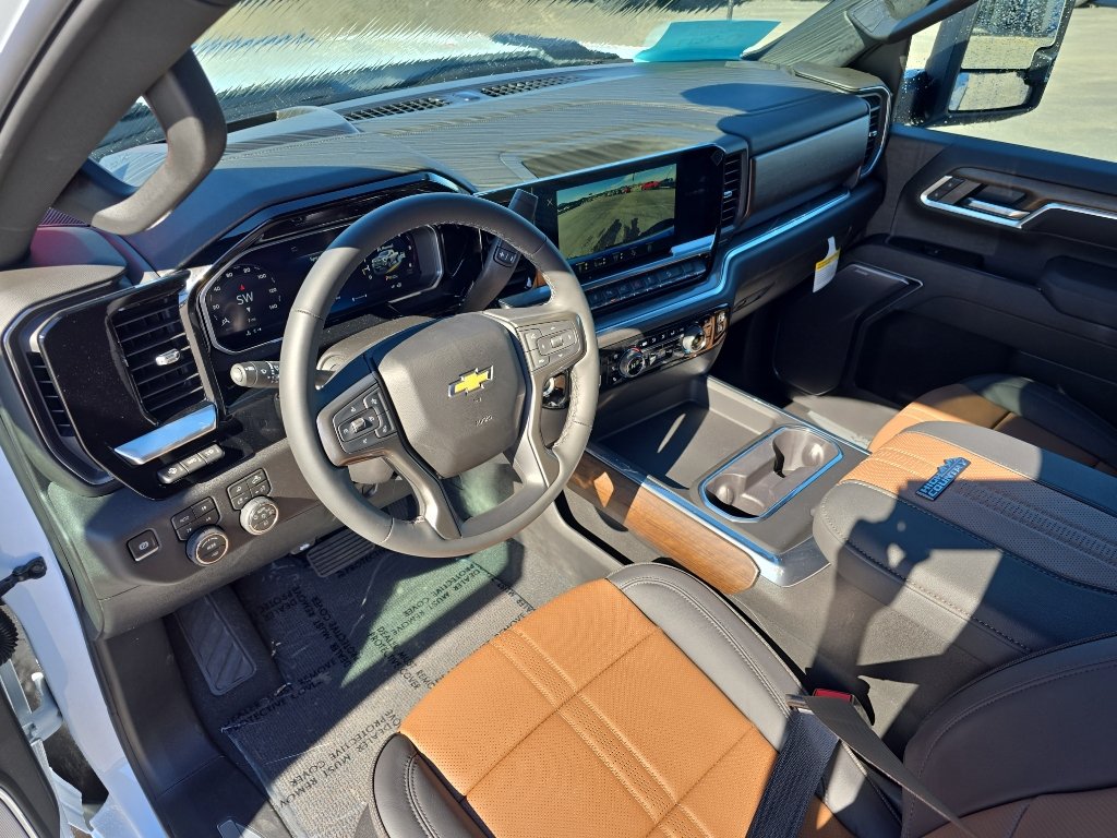 New 2026 Chevrolet Silverado 2500 High Country w/ High Country Premium Package AWD/4WD image 10