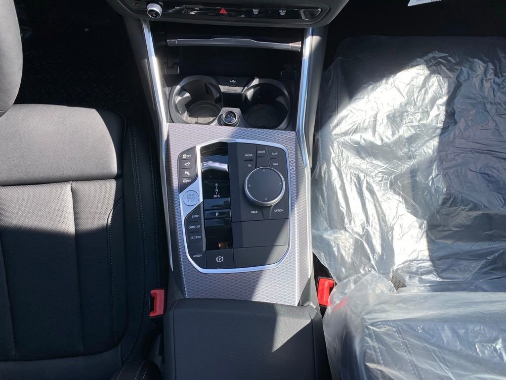 New 2026 BMW 330i xDrive Sedan w/ Convenience Package image 10
