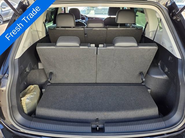 Certified 2023 Volkswagen Tiguan SE FWD image 12
