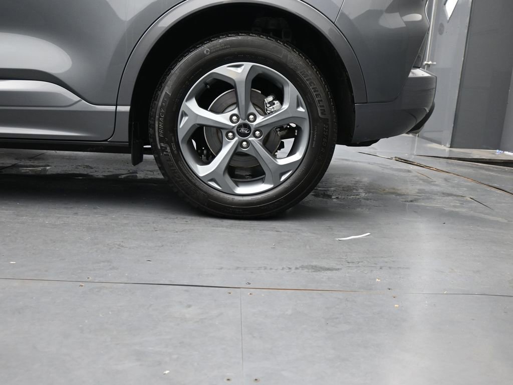 Used 2024 Ford Escape ST-Line image 14