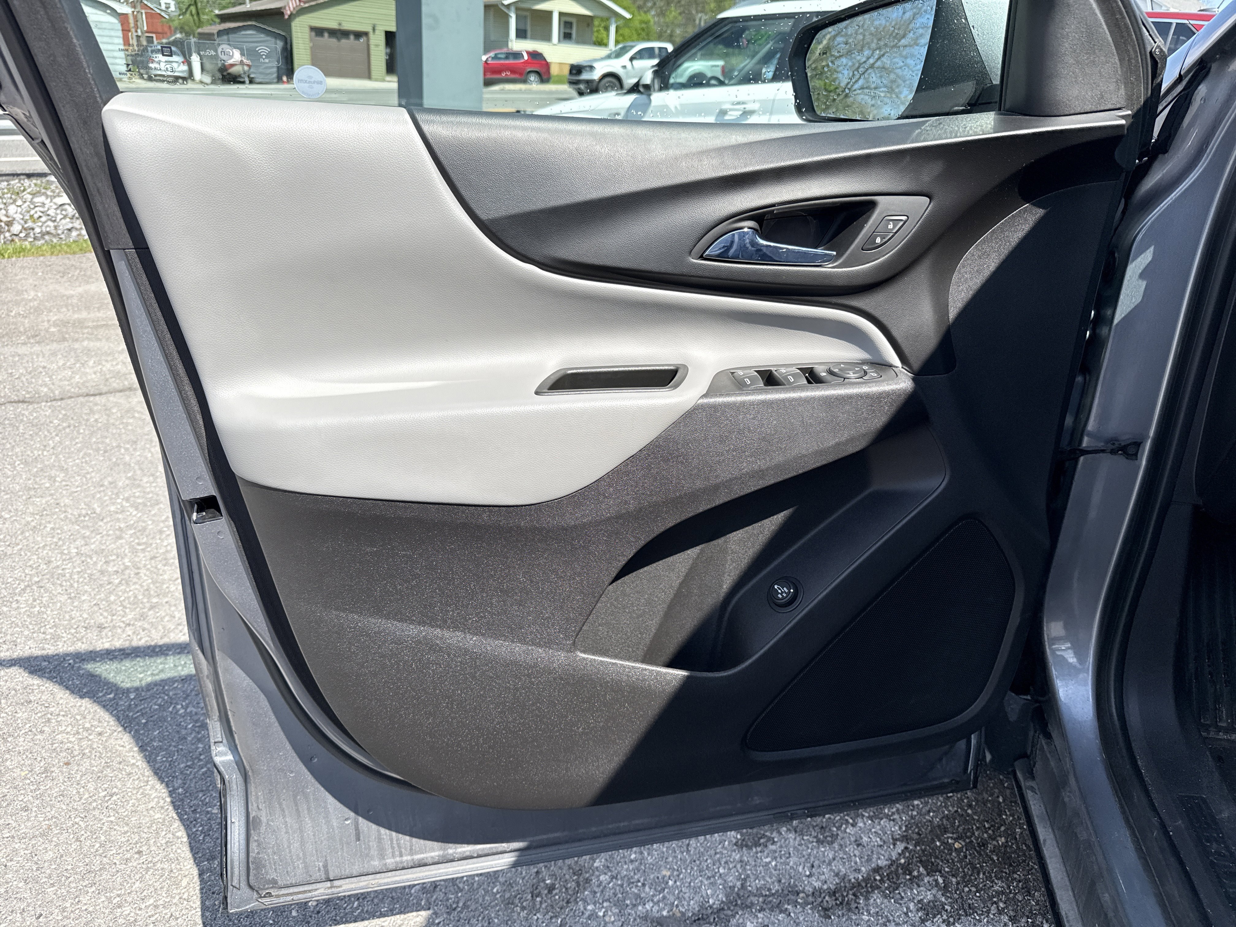 Used 2018 Chevrolet Equinox LT AWD/4WD image 14