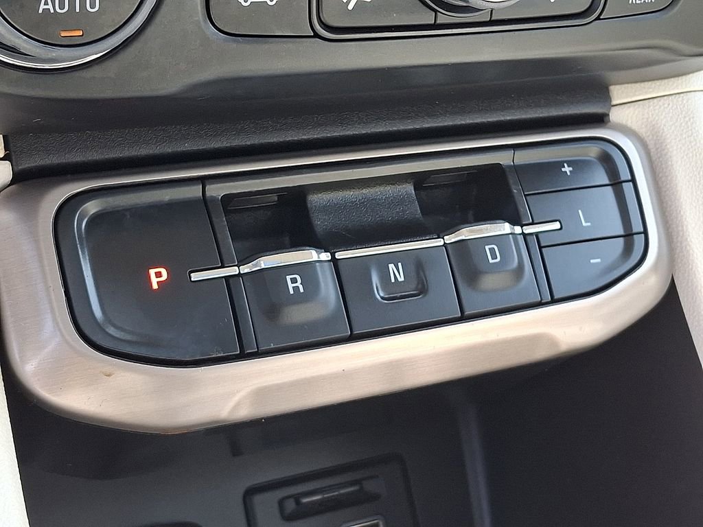 Used 2023 GMC Acadia Denali w/ Denali Ultimate Package image 17