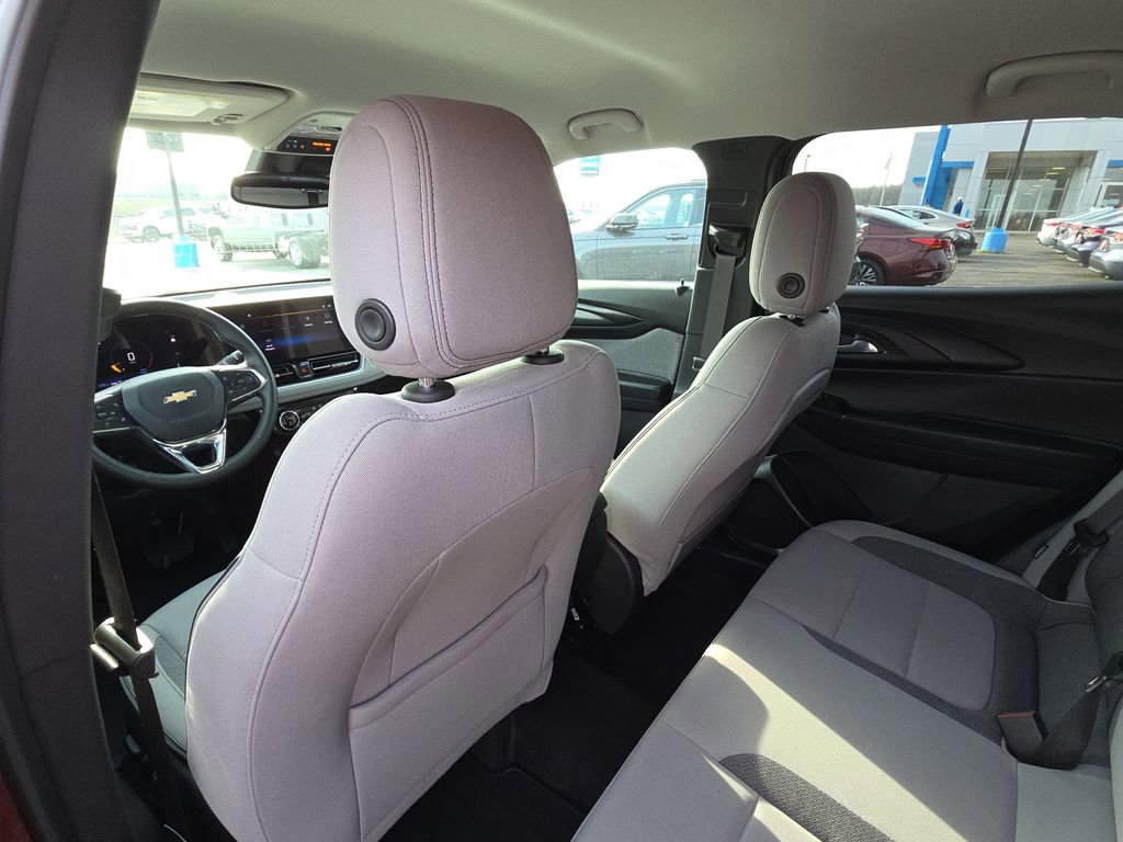 Used 2025 Chevrolet TrailBlazer LT w/ Convenience Package image 27