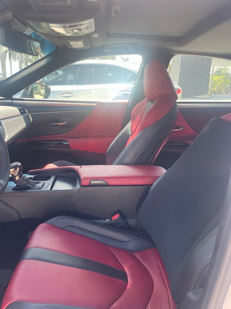 Certified 2023 Lexus ES 300h F Sport w/ Accessory Package (Z2) FWD image 3