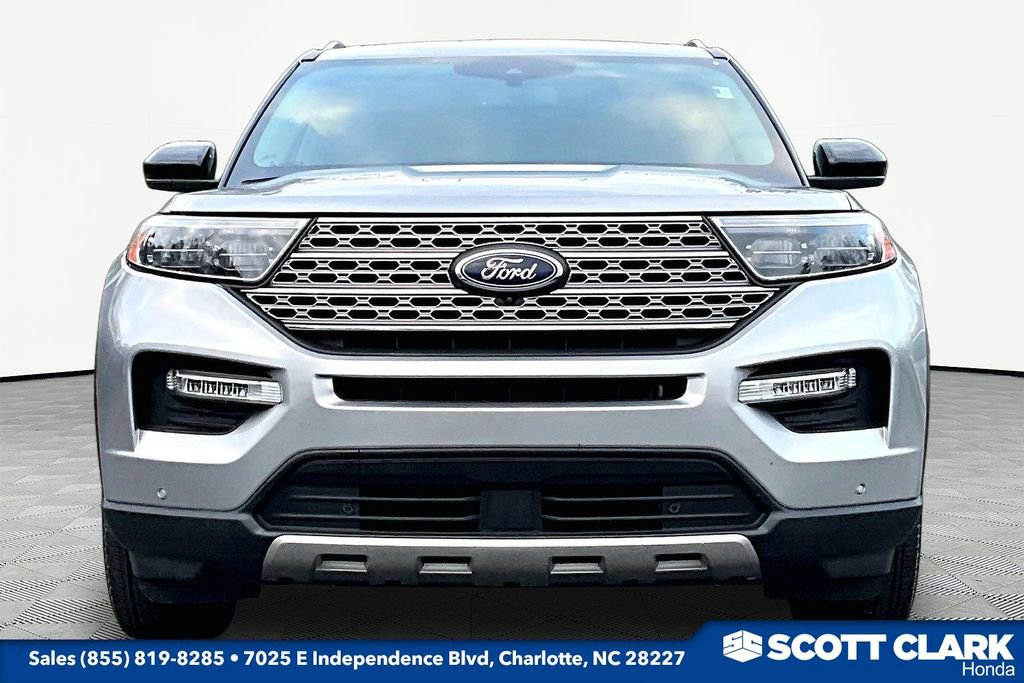 Used 2024 Ford Explorer Limited image 2