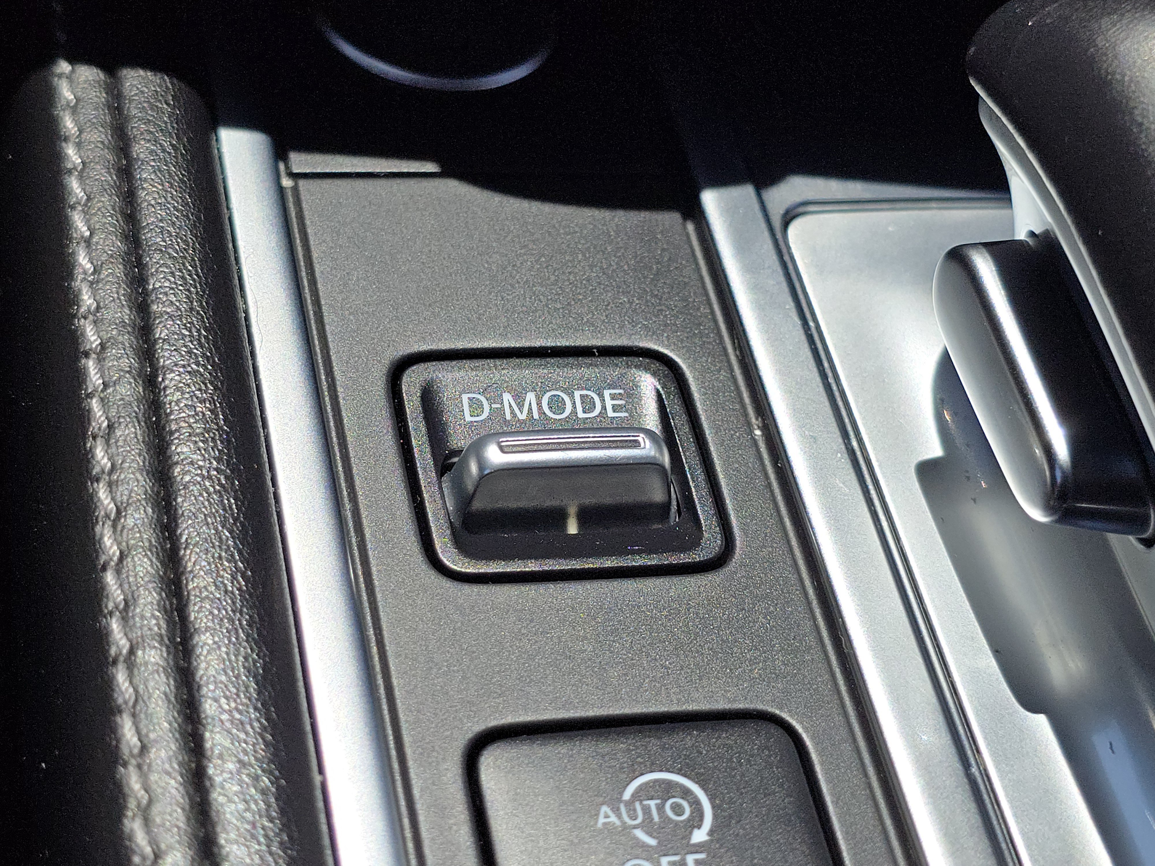 Used 2023 INFINITI QX60 Luxe AWD/4WD image 25