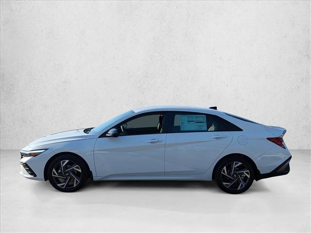 New 2025 Hyundai Elantra SEL image 5