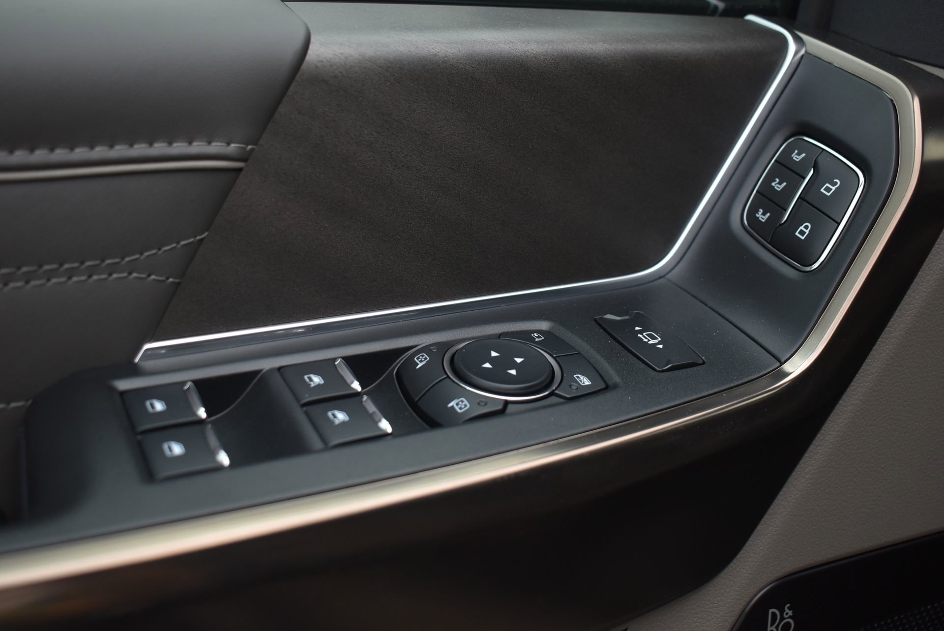 New 2025 Ford F250 Platinum w/ Platinum Plus Package image 12