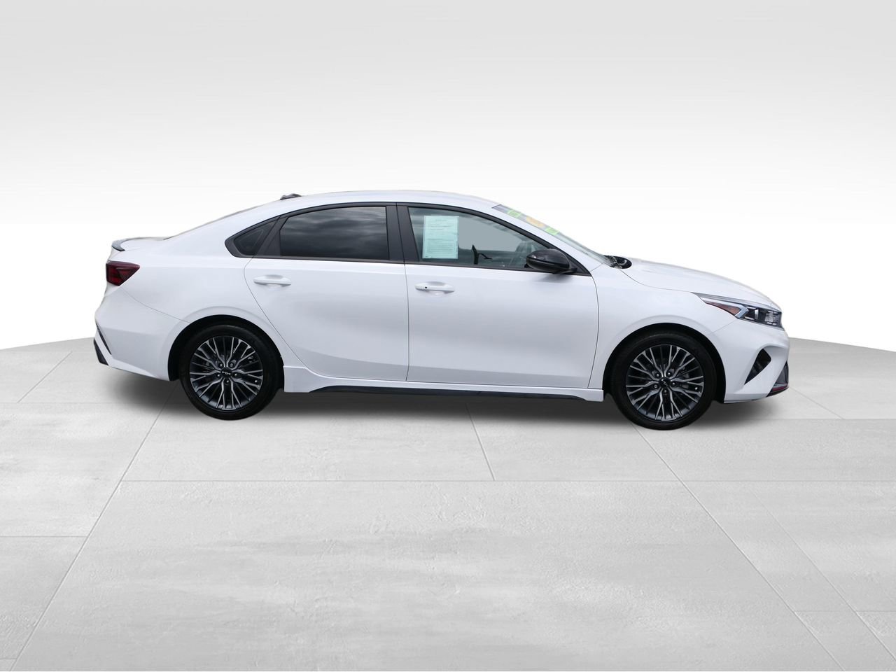 Used 2023 Kia Forte GT-Line FWD image 2