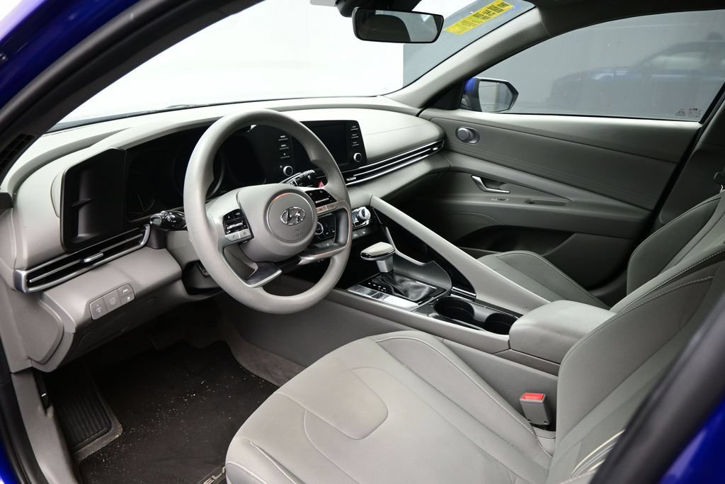 Used 2023 Hyundai Elantra Blue w/ Cargo Package FWD image 10