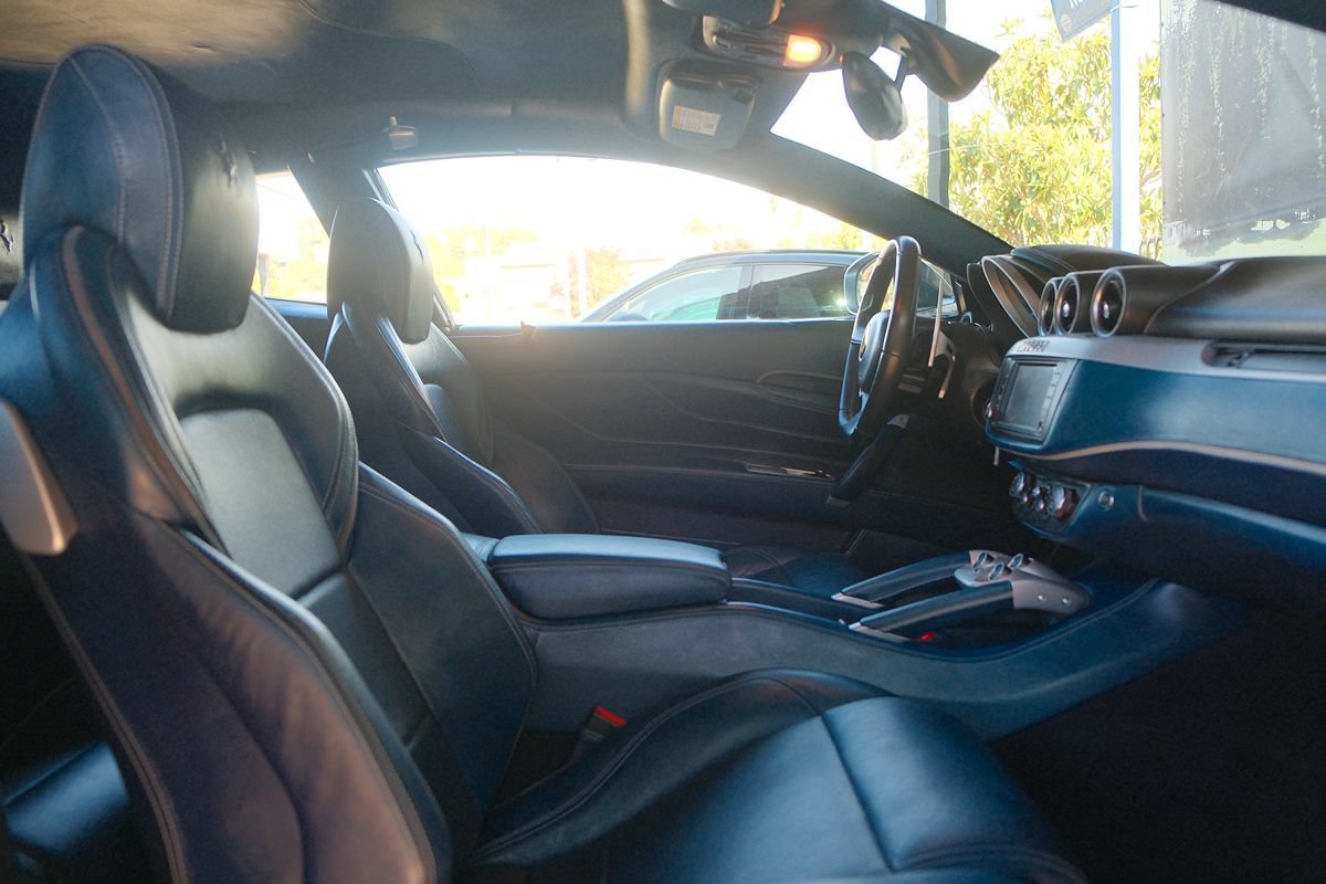 Used 2012 Ferrari FF AWD/4WD image 27