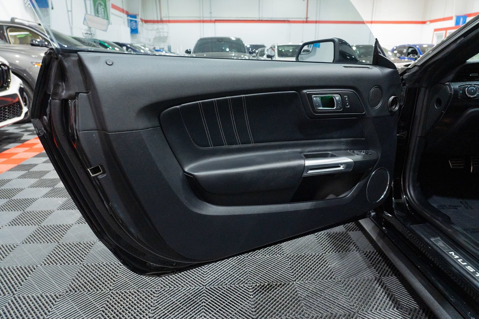Used 2018 Ford Mustang GT Premium w/ Enhanced Security Package RWD image 15