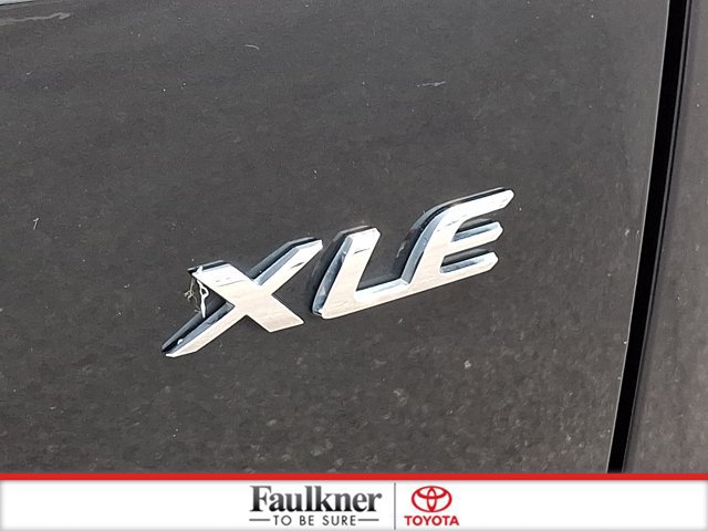 Certified 2025 Toyota Corolla Cross XLE FWD image 31