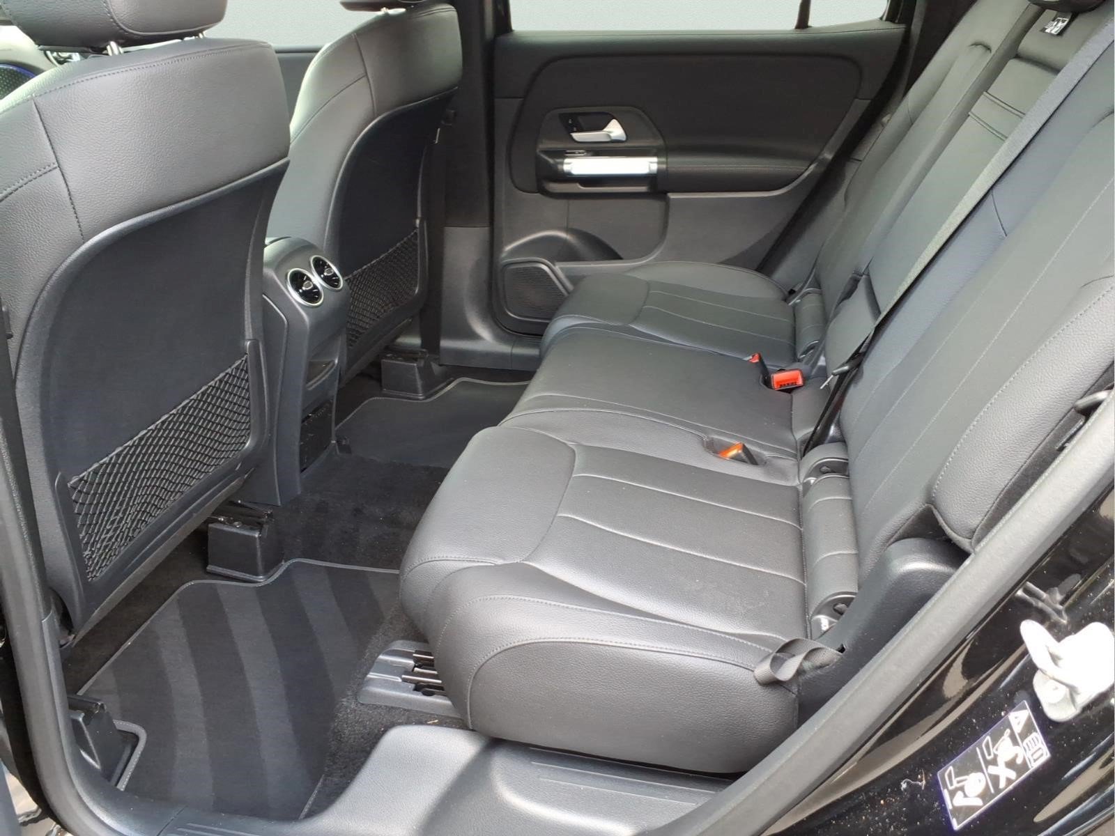 Certified 2025 Mercedes-Benz GLB 250 4MATIC image 12
