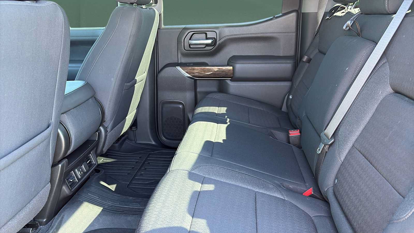 Used 2021 GMC Sierra 1500 Elevation w/ LPO, Elevation Black Package AWD/4WD image 18