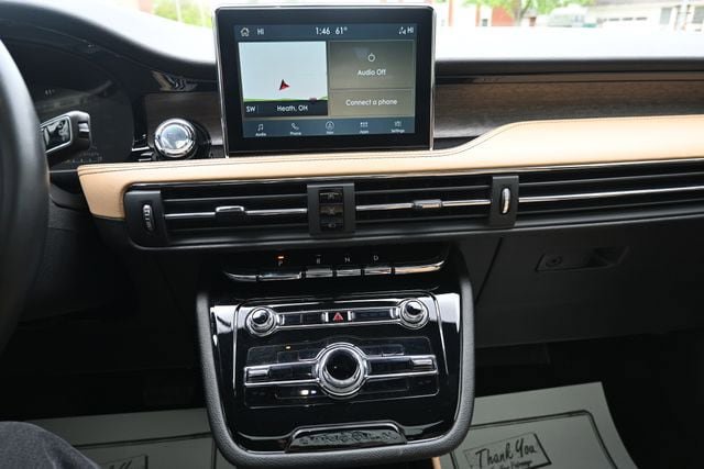 Used 2022 Lincoln Corsair Reserve AWD/4WD image 32