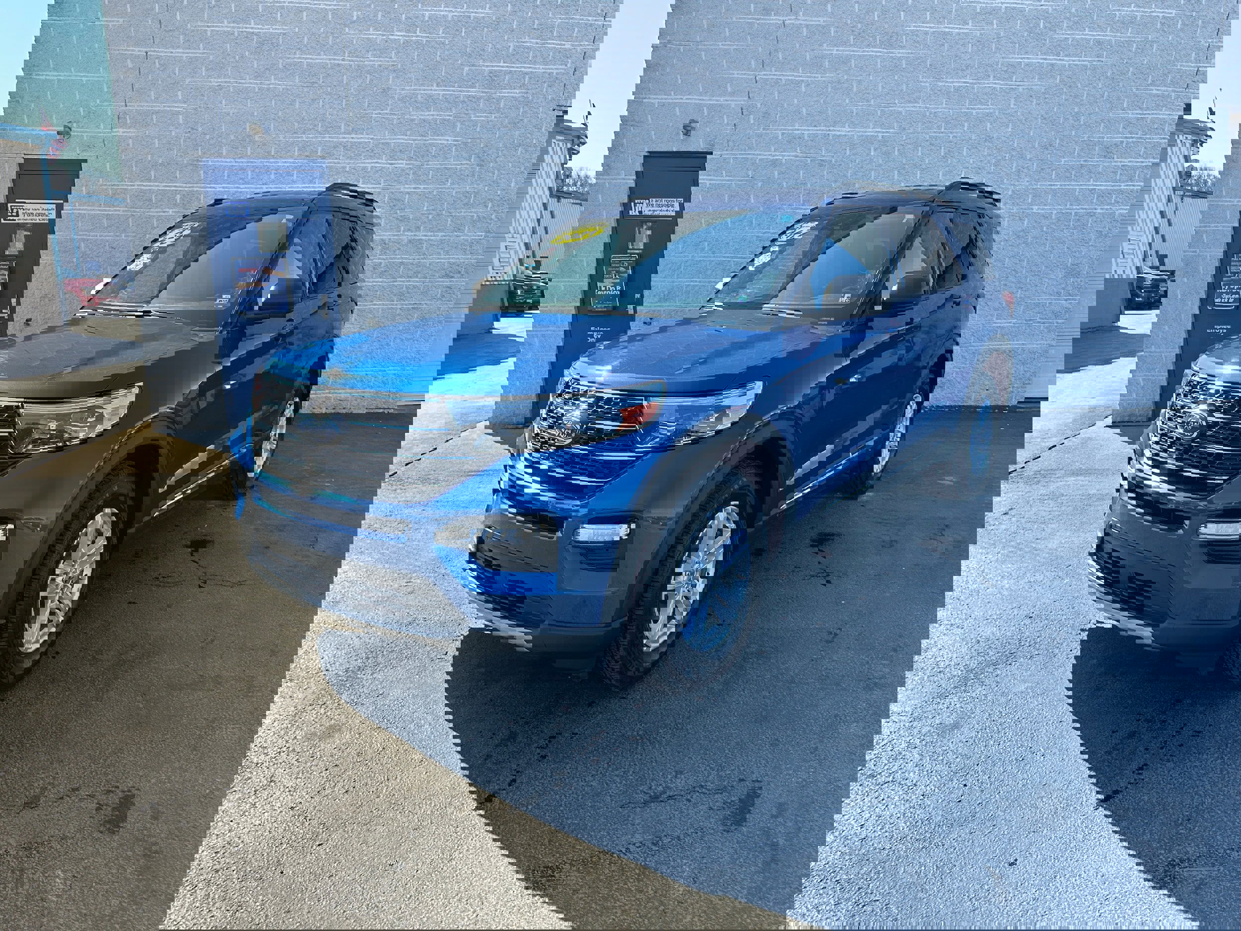 Certified 2021 Ford Explorer XLT w/ Equipment Group 202A image 2