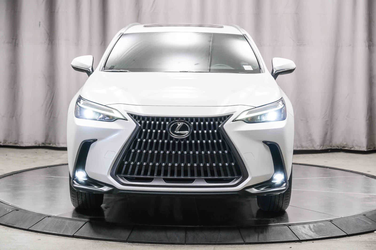 Used 2024 Lexus NX 250 FWD image 6