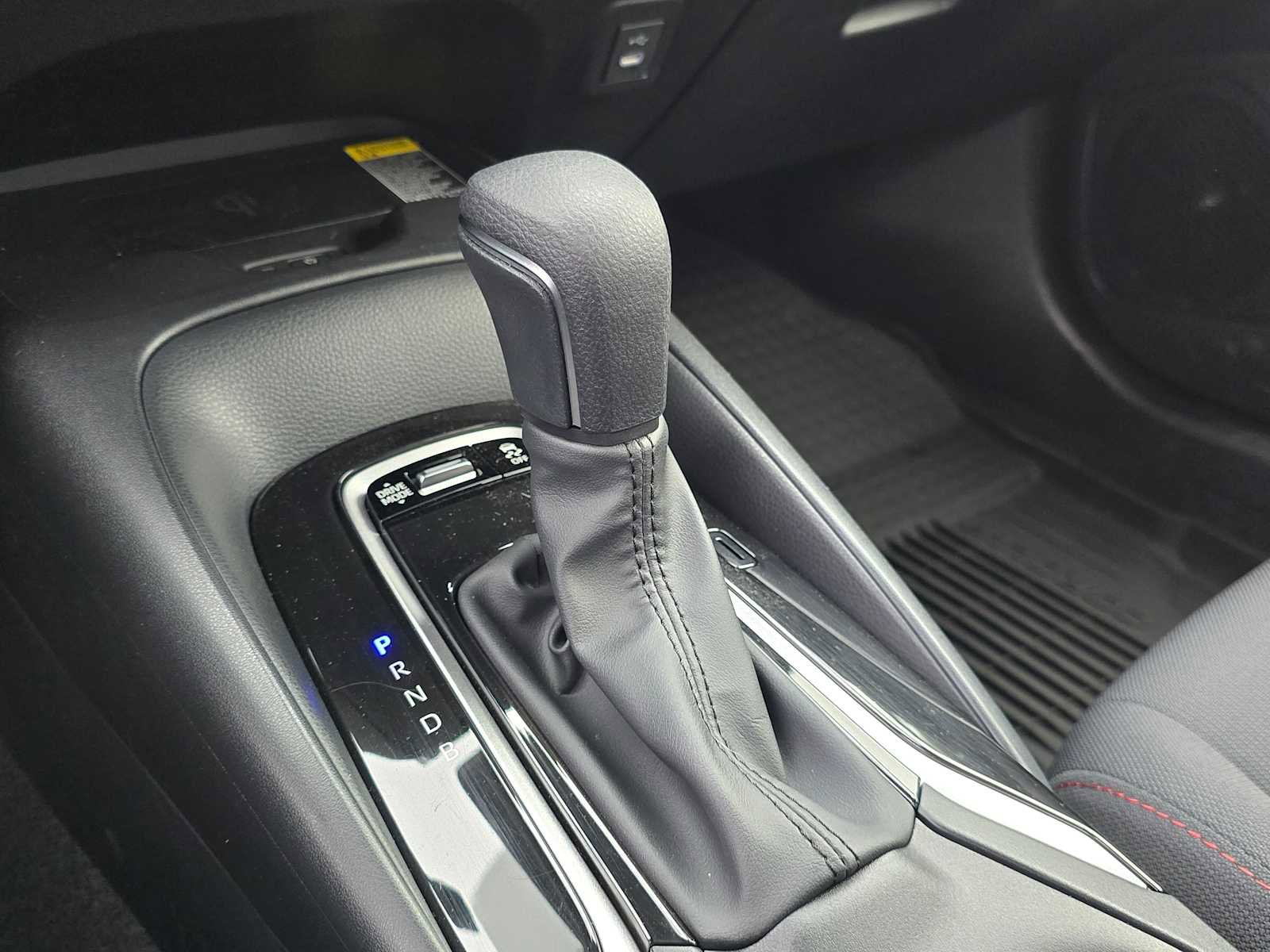 Certified 2026 Toyota Corolla SE w/ SE Package image 34