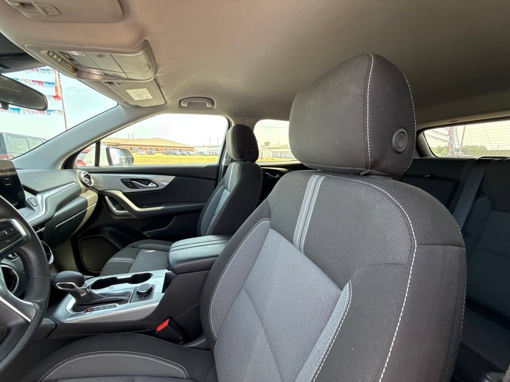 Used 2025 Chevrolet Blazer LT FWD image 13