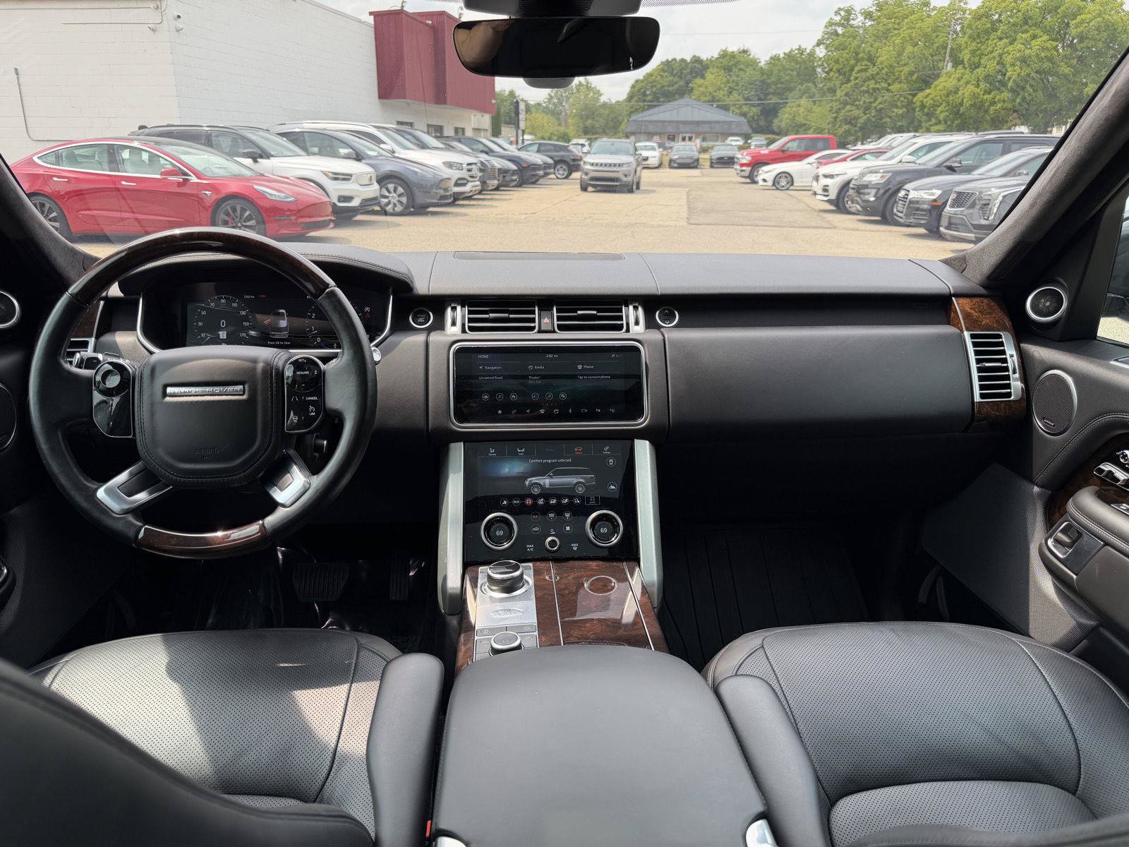 Used 2019 Land Rover Range Rover Long Wheelbase Supercharged AWD/4WD image 32