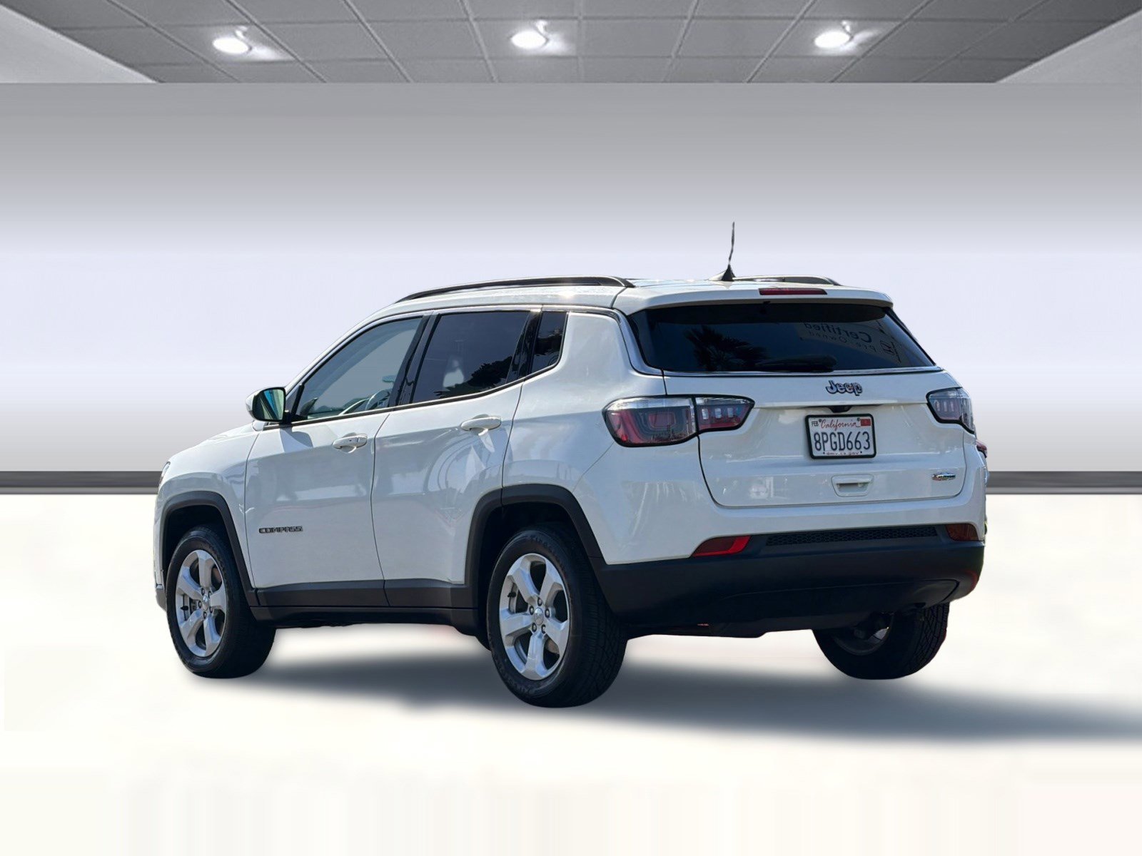 Used 2020 Jeep Compass Latitude image 3