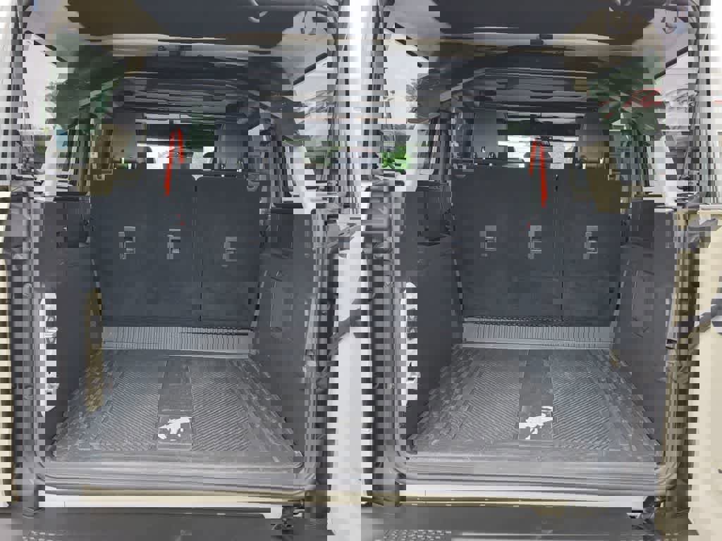 Used 2025 Ford Bronco Raptor w/ Interior Carbon Fiber Pack image 14