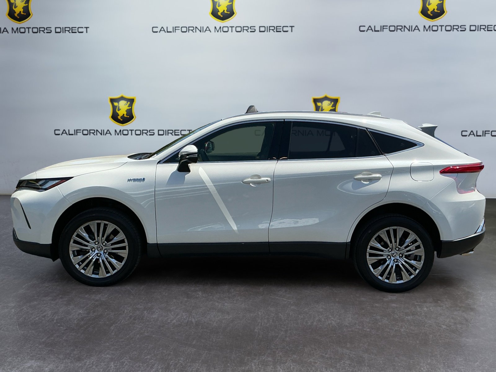 Used 2021 Toyota Venza XLE w/ Softex Package AWD/4WD image 8