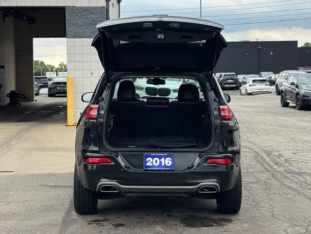 Used 2016 Jeep Cherokee Overland AWD/4WD image 33